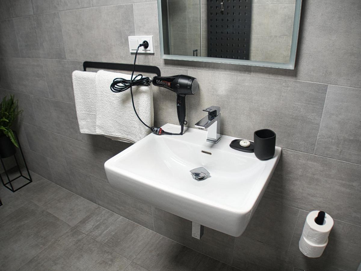 Wellness Gallery Apartments Liberec Extérieur photo